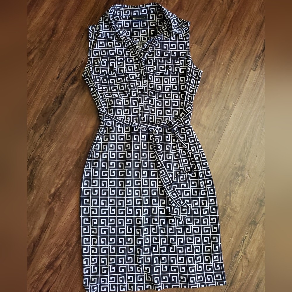 Black Geometric Everyday Travel Easy Care Dress 6